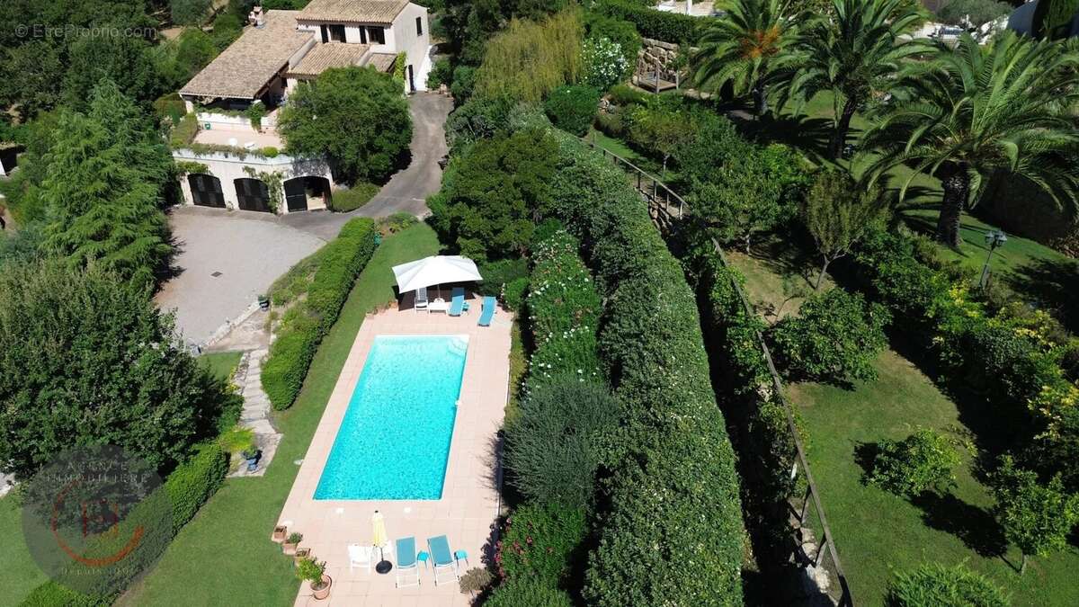 Maison à LES ADRETS-DE-L'ESTEREL