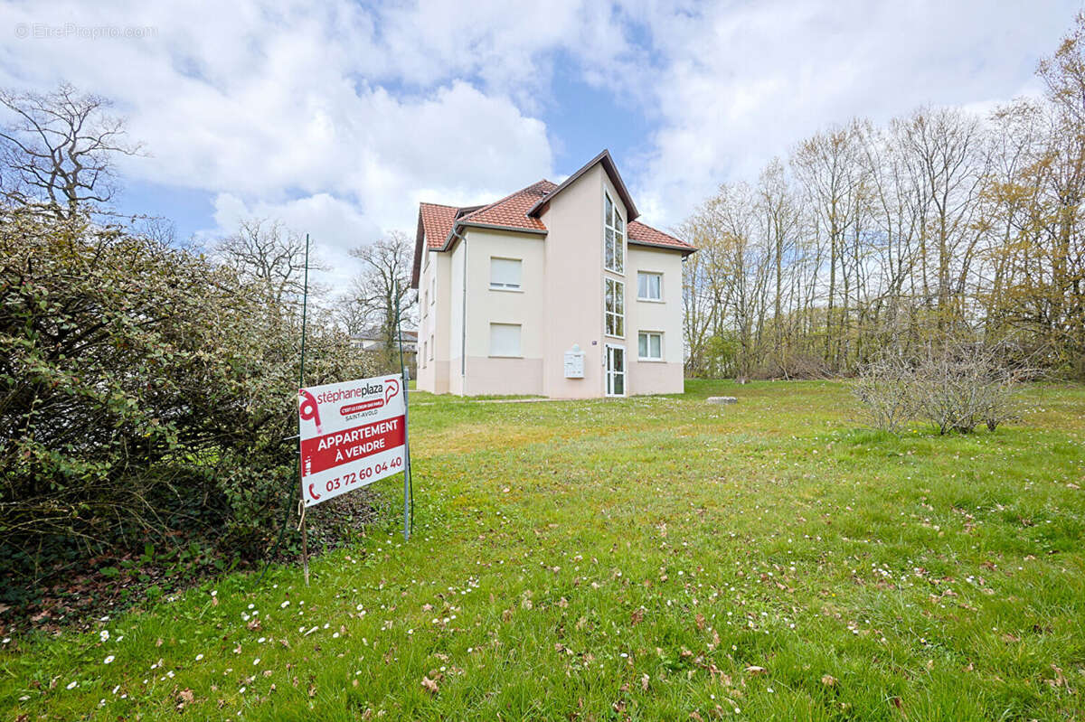 Appartement à CREHANGE