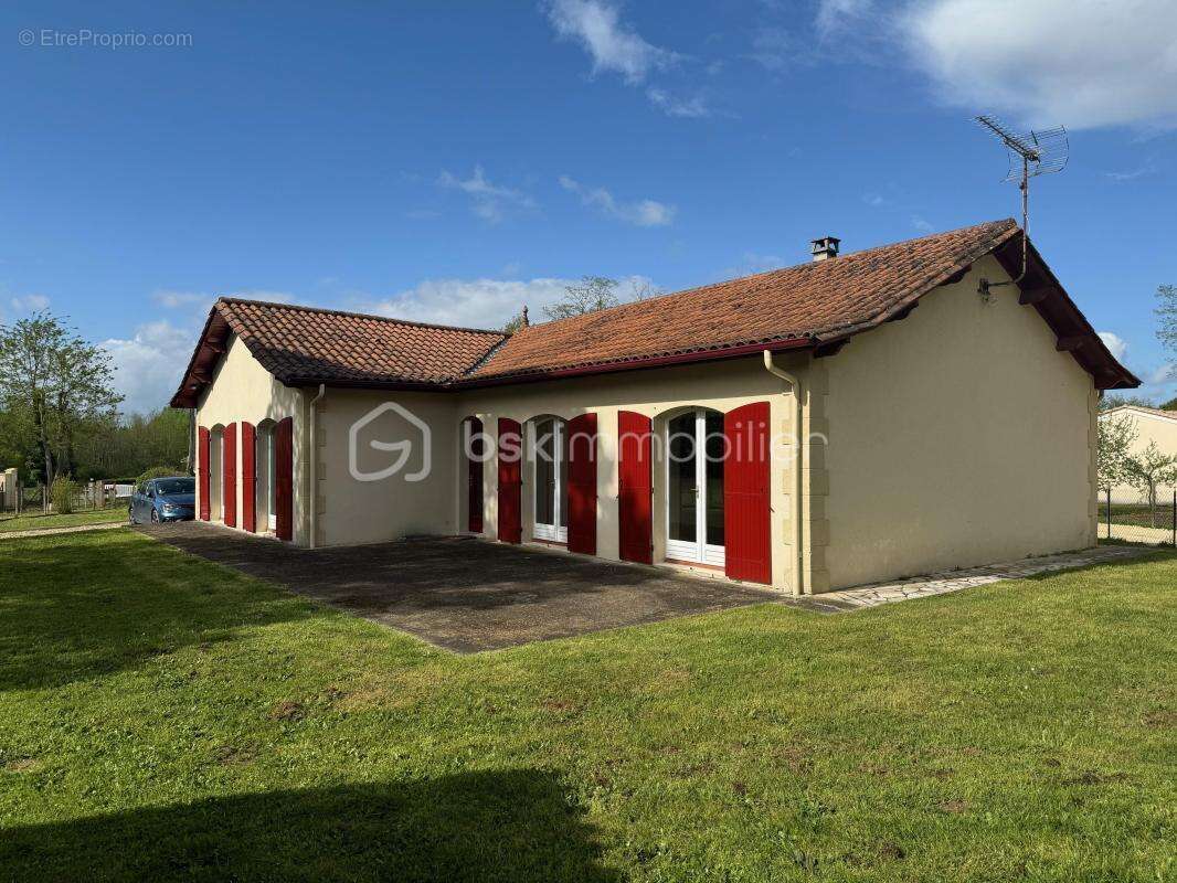 Maison à ABZAC