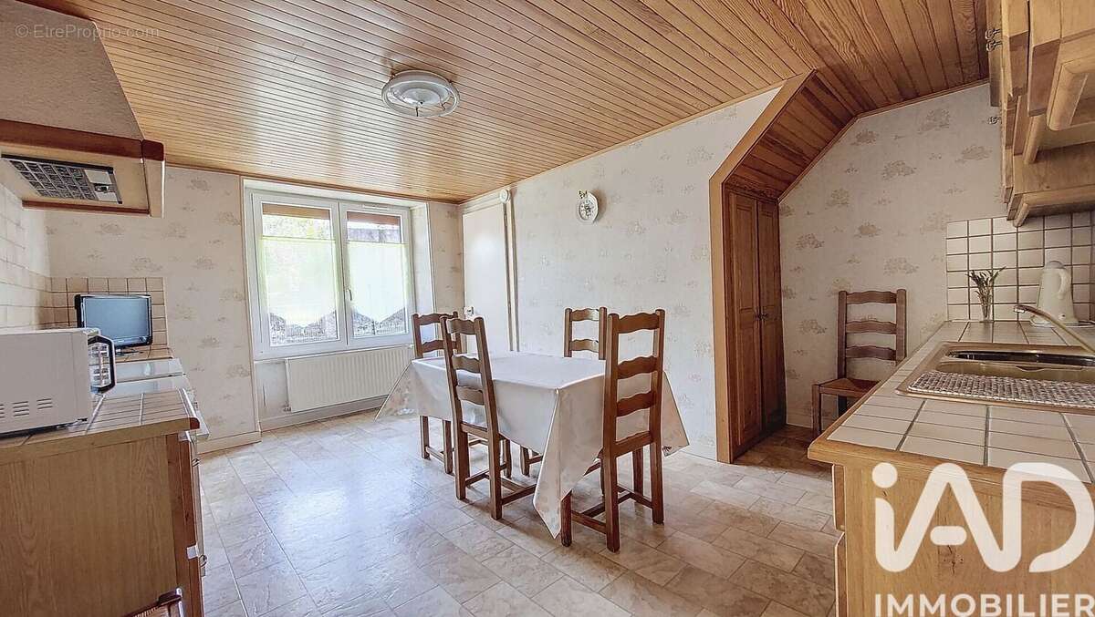Maison 162 m² à Cendrey  - photo 4