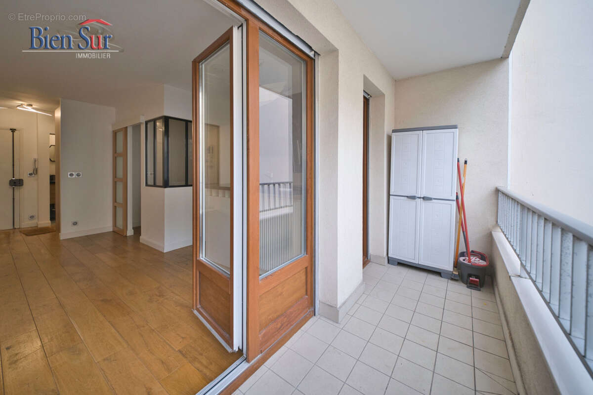 Appartement à PARIS-20E