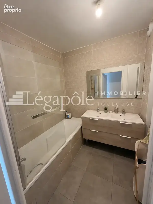 Toulouse Côte Pavée / Place Dupuy    Appartement T3 récent de 60 m - photo 6