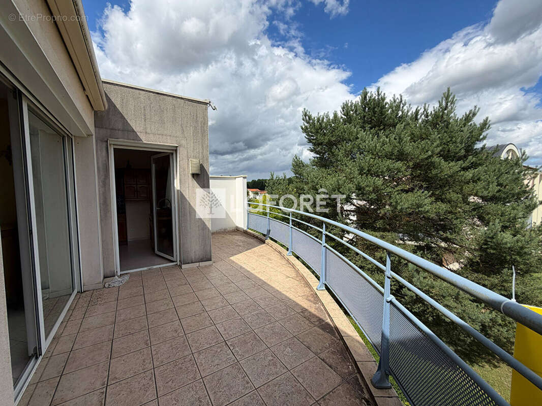 Appartement à vendre Chatillon Sur Chalaronne 3 pièce(s) 95.93 m2 - photo 2