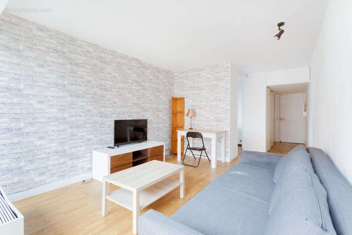 Appartement à LES PAVILLONS-SOUS-BOIS