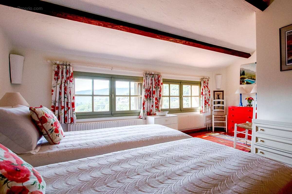 Maison à LE BAR-SUR-LOUP