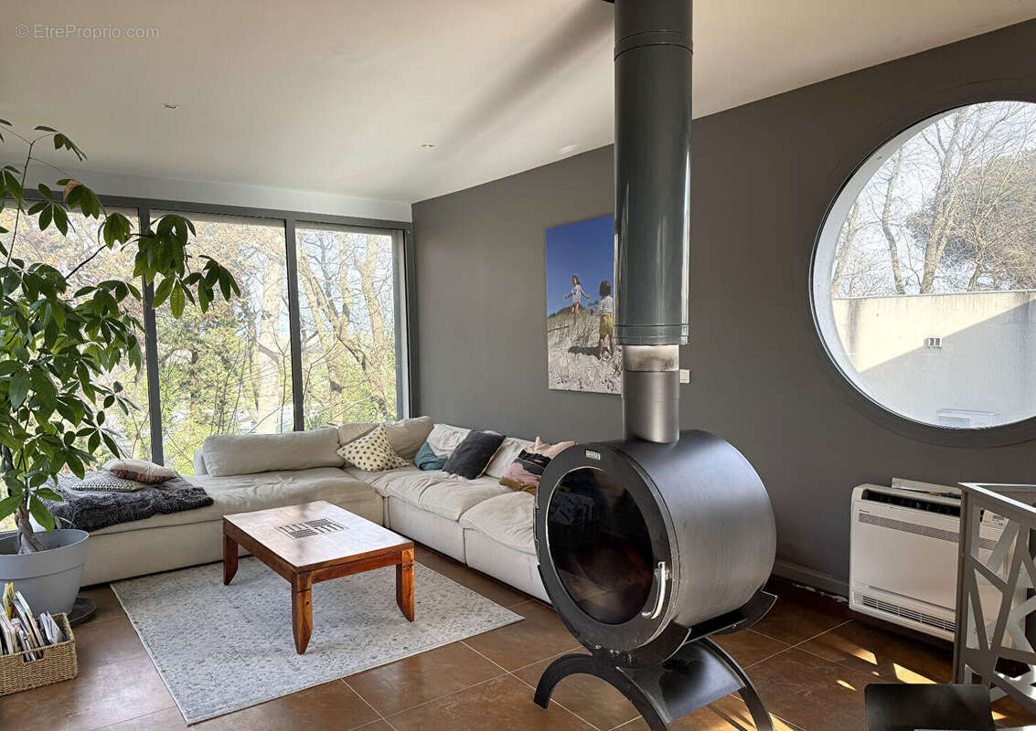 Maison à VILLENEUVE-LES-AVIGNON