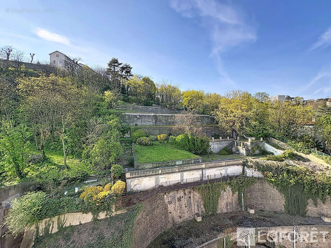 Appartement à CALUIRE-ET-CUIRE