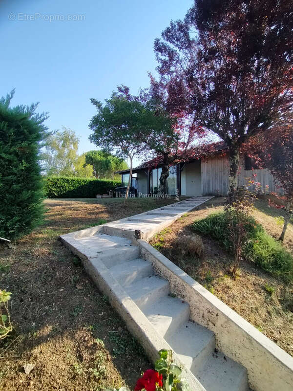 Maison avec vue sur le château de Bourdeilles - photo 3