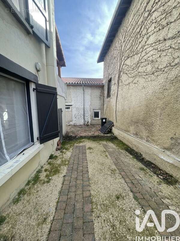 Photo 2 - Maison à BEAUREPAIRE