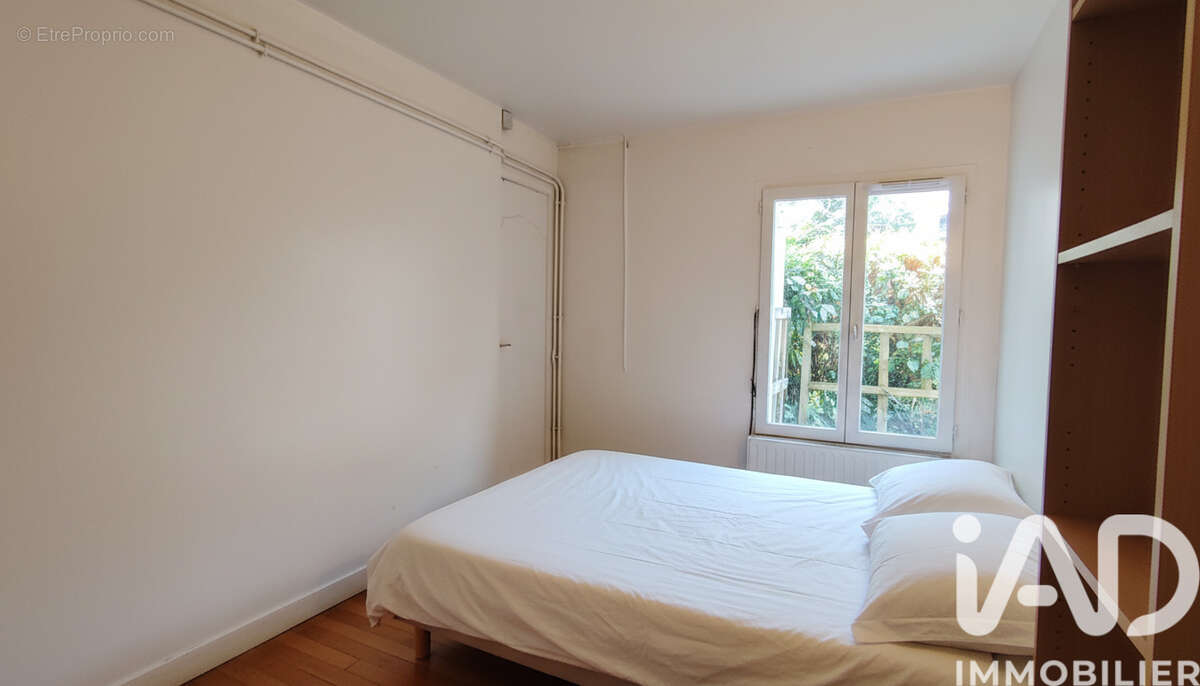 Photo 8 - Appartement à BURES-SUR-YVETTE