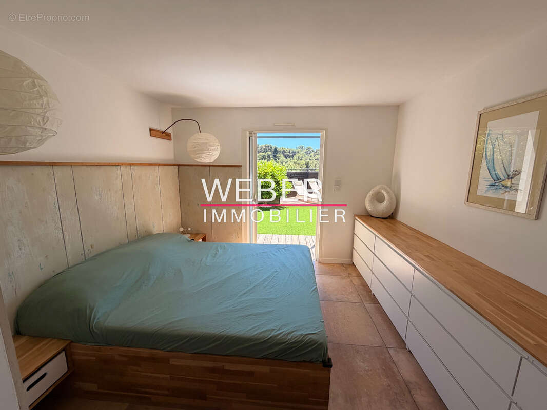 OLLIOULES - Maison 5P 116 m2 - Terrain 533 m2 - photo 9