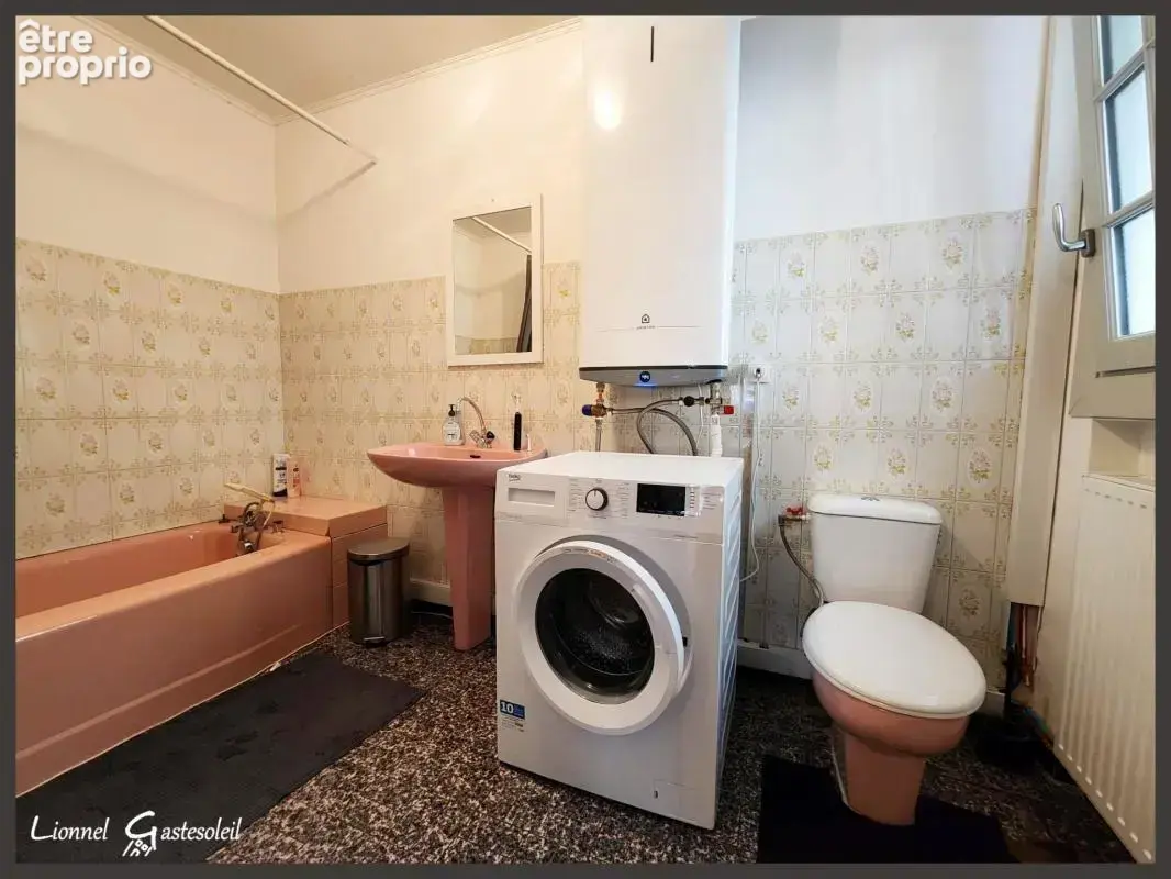 A vendre maison de ville sur trois niveaux au coeur de la bastide de Sainte Foy la Grande - photo 6