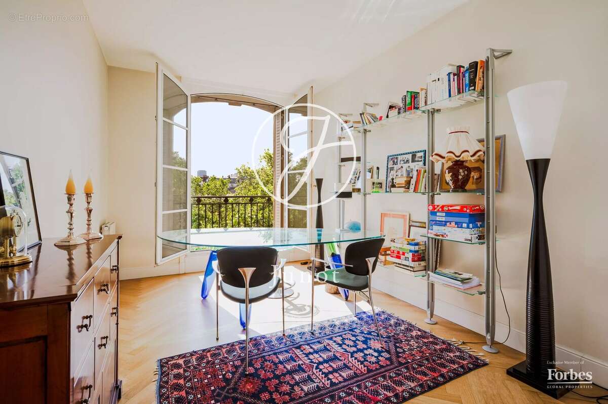 Appartement à PARIS-6E