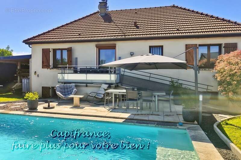 Maison à LA CLAYETTE