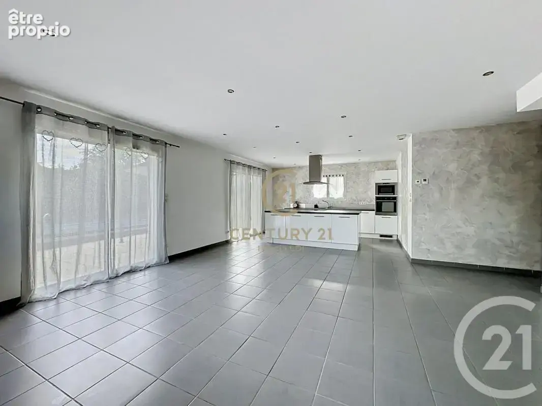 Maison 97 m² à Rive-De-Gier  - photo 8