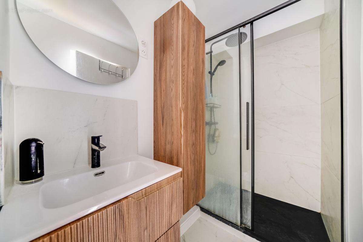 Appartement à PARIS-11E
