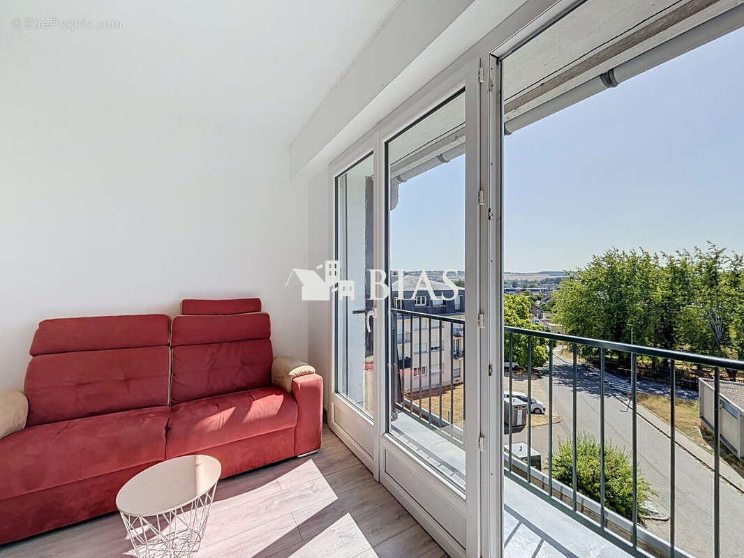 Appartement 33 m² à Louviers  - photo 2