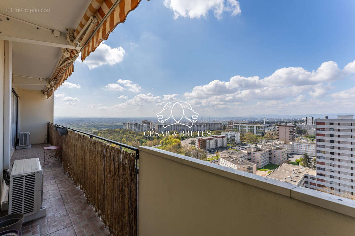 Appartement à RILLIEUX-LA-PAPE