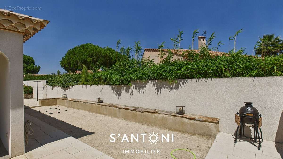 LE GRAU D'AGDE- Villa de PP sur terrain de 915 m² proche de toutes commodités - photo 33