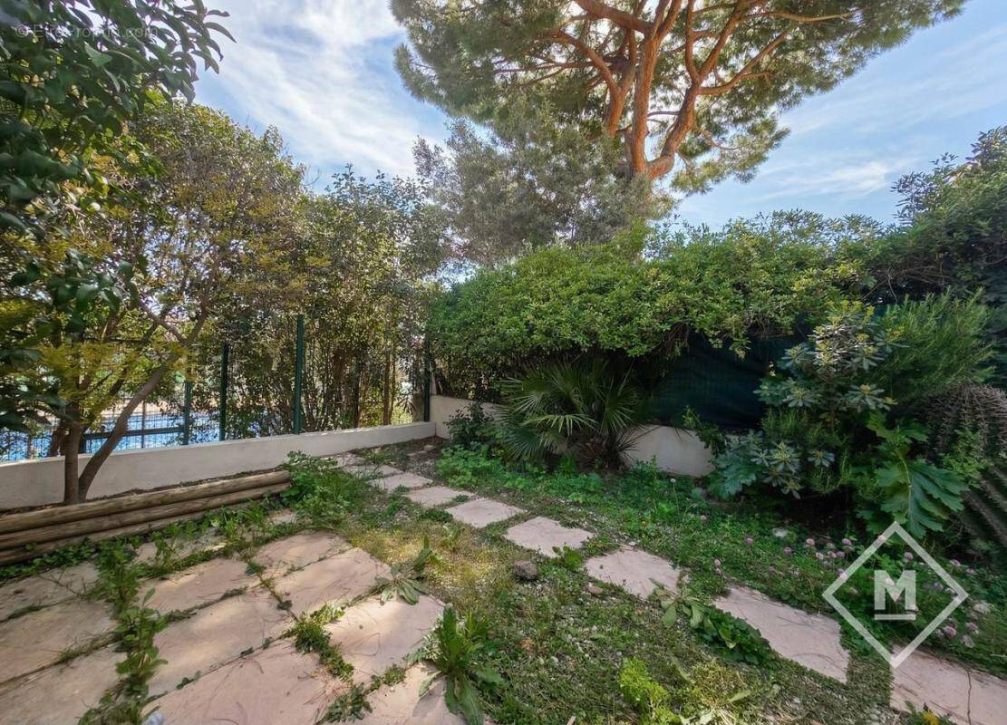 Appartement à MARSEILLE-8E