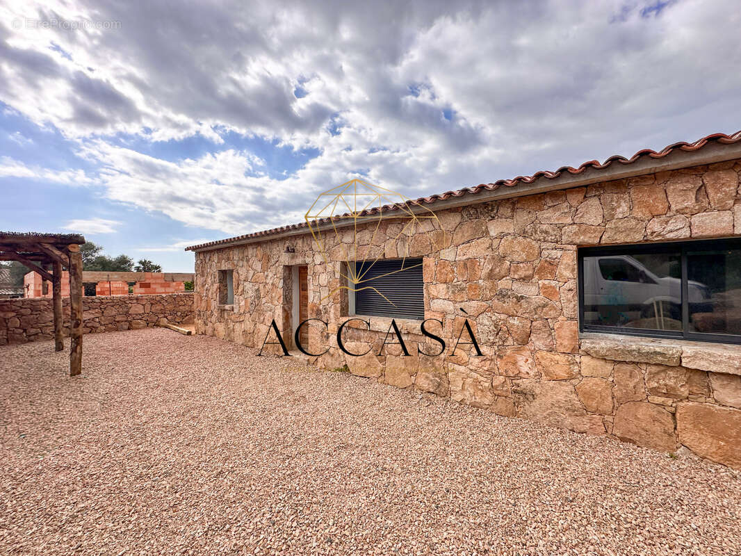 Maison à FIGARI