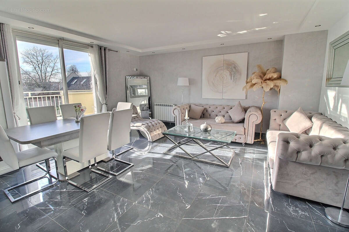 Appartement à MONTIGNY-LE-BRETONNEUX