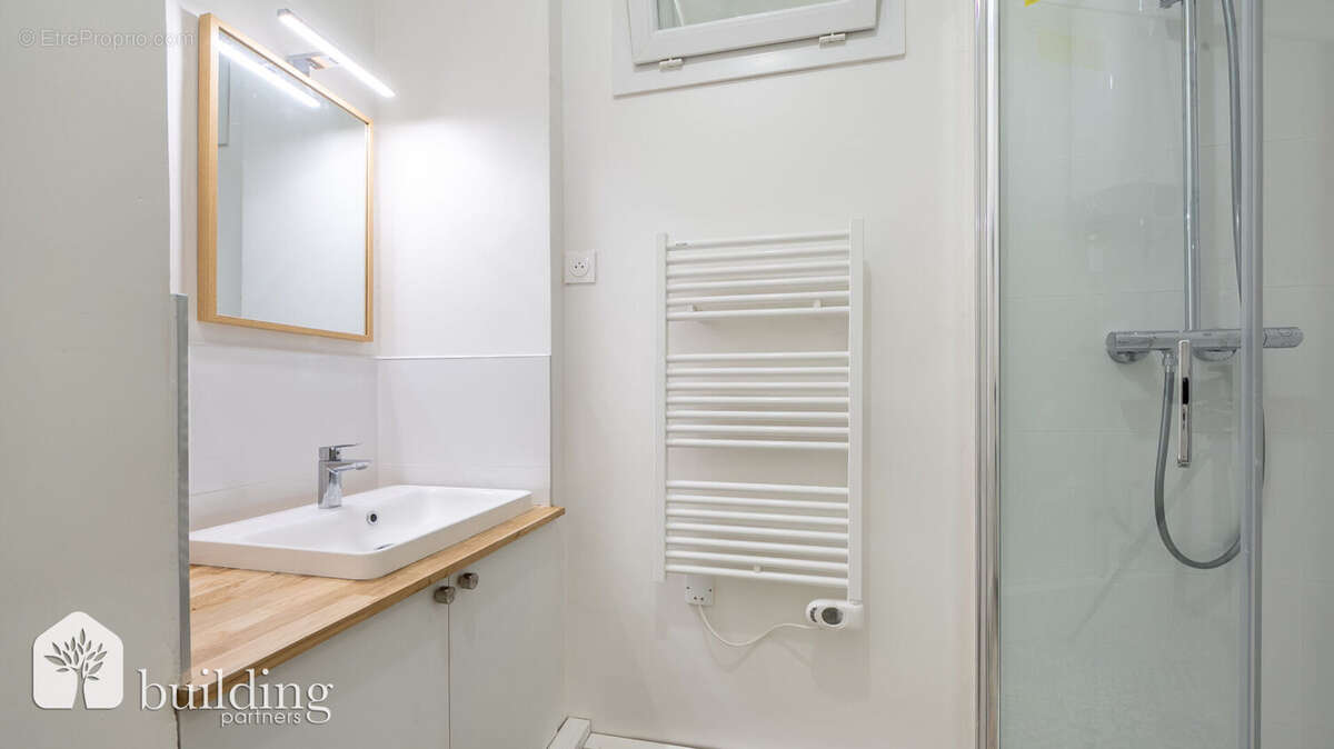 Appartement à PARIS-8E