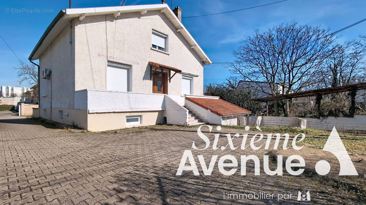 Maison à SAINT-PRIEST