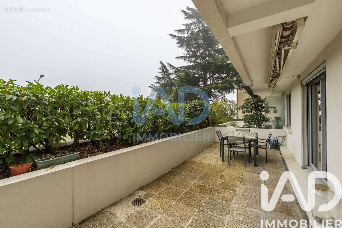 Photo 1 - Appartement à CHEVILLY-LARUE