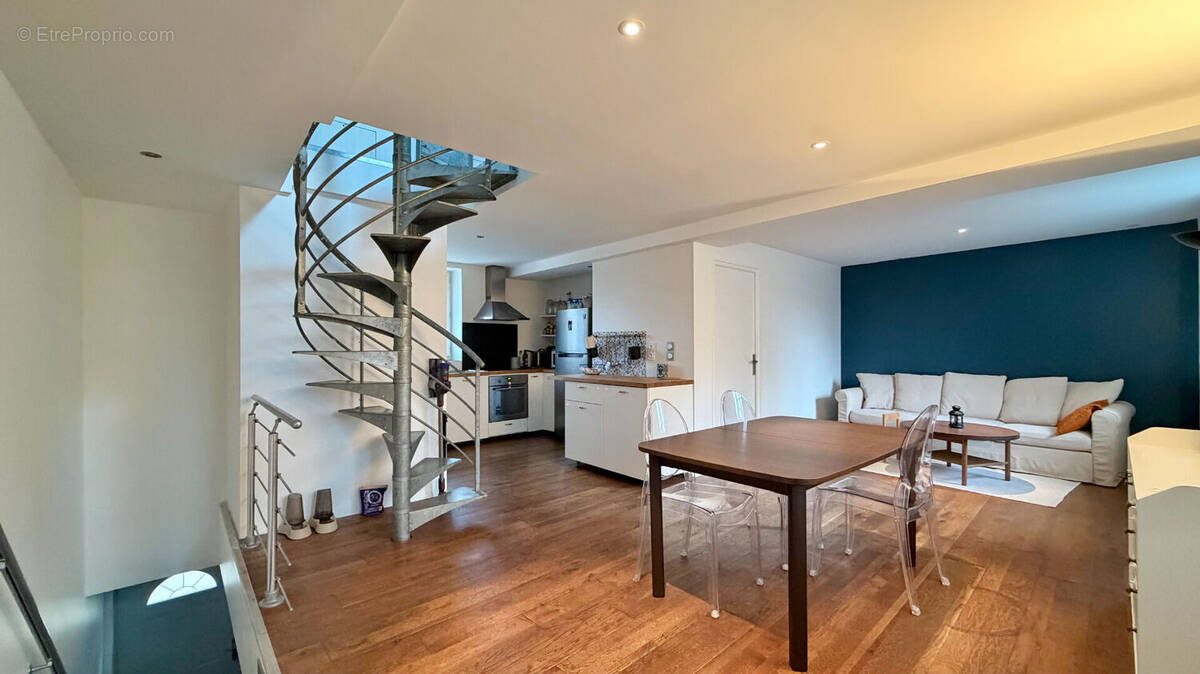 Appartement à CORBEIL-ESSONNES