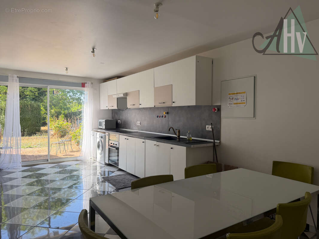 Maison fonctionnelle de plain-pied - 193 m2 - 7 pièces - Secteur Sourdun - photo 5
