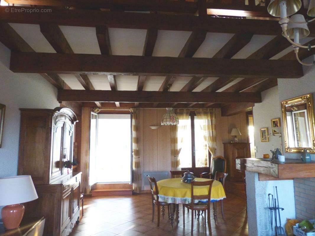 Maison à SOLIGNAC-SUR-LOIRE