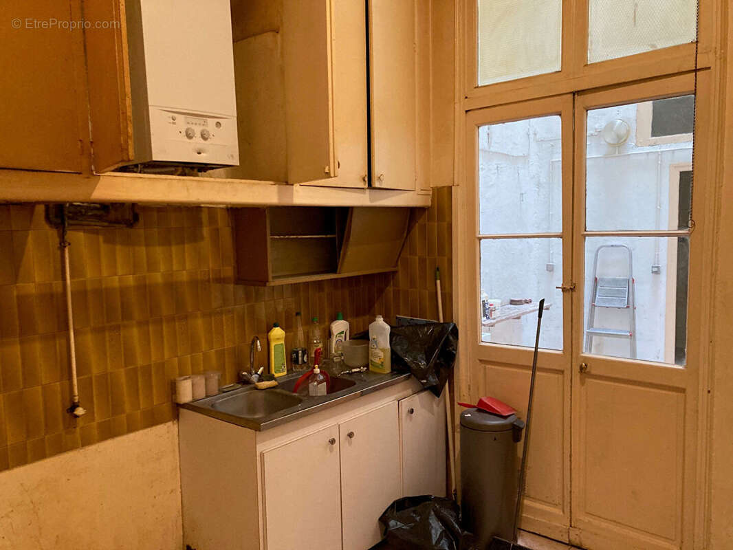 Appartement à MARSEILLE-6E