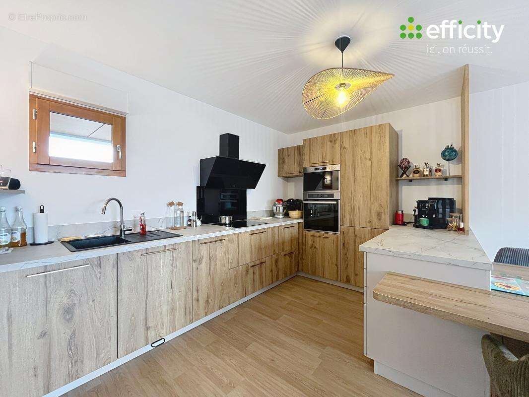 Appartement à SAINT-JACQUES-DE-LA-LANDE