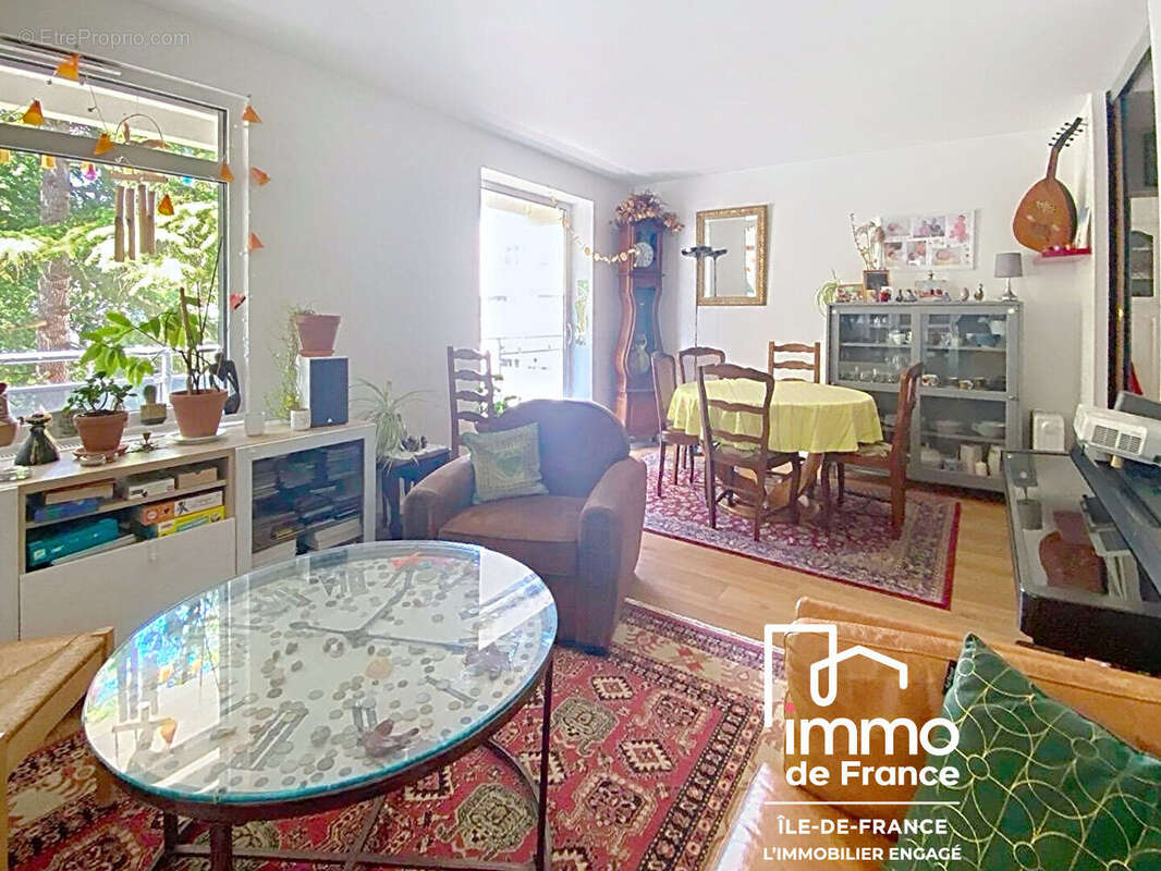 Grand T5 entièrement rénové 4 chambres  Vue parc ?Prix attractif - photo 2