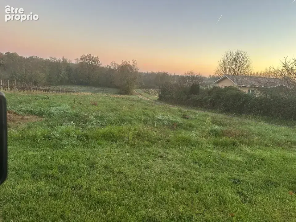 Terrain à PEUJARD