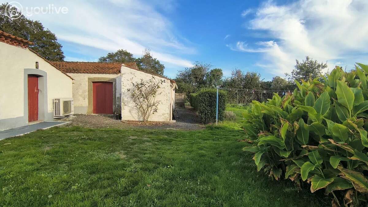 Maison à CHATEAUNEUF