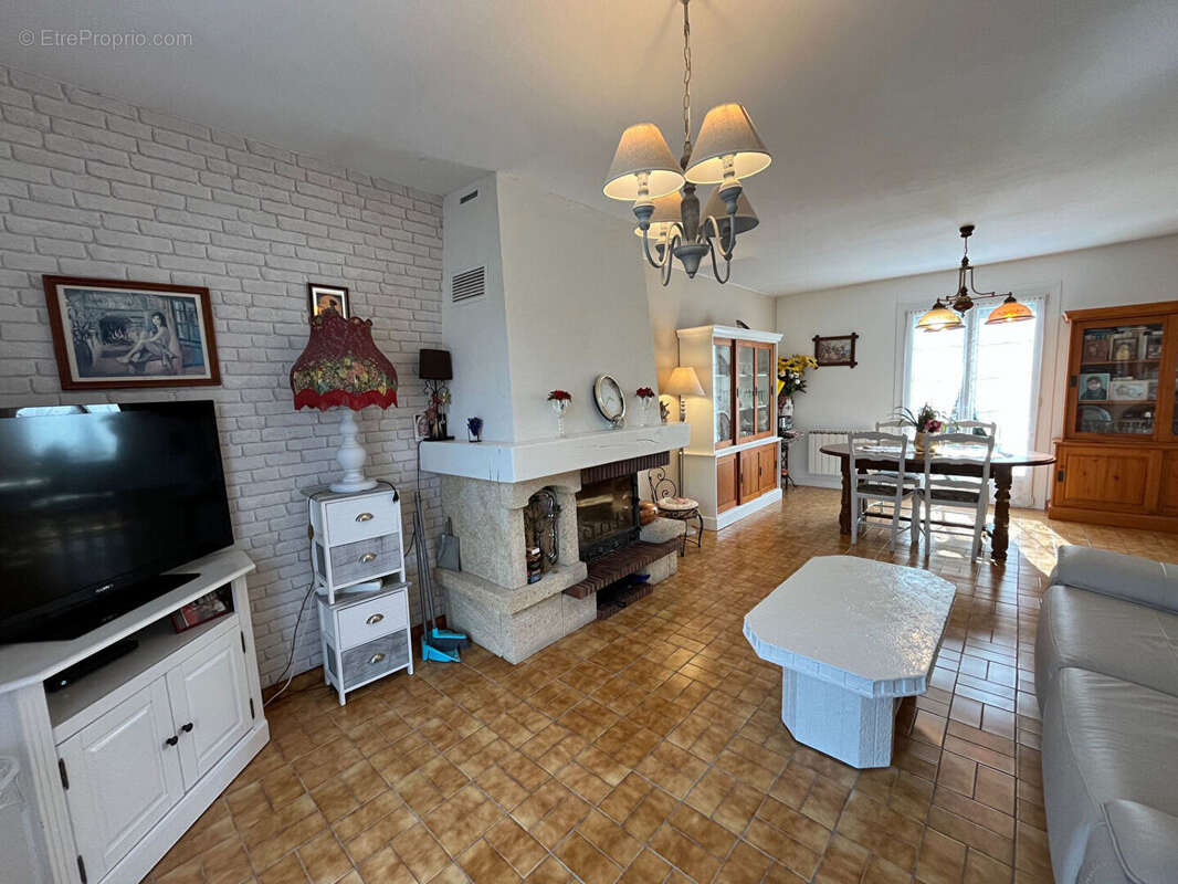 Maison à HUISSEAU-SUR-MAUVES