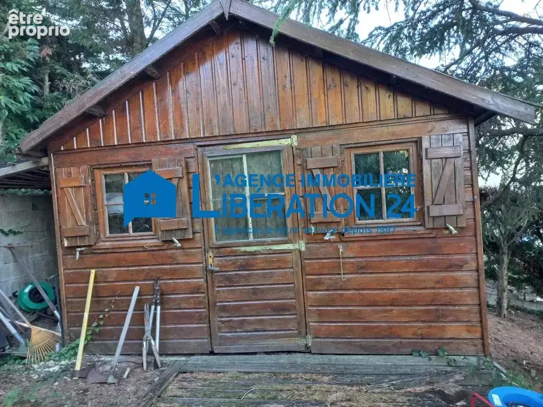 Terrain constructible de 510 m² à Rive-de-Gier - photo 2
