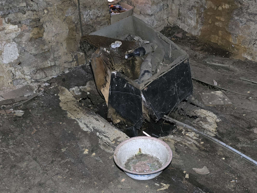 Maison à CHASSENEUIL-SUR-BONNIEURE