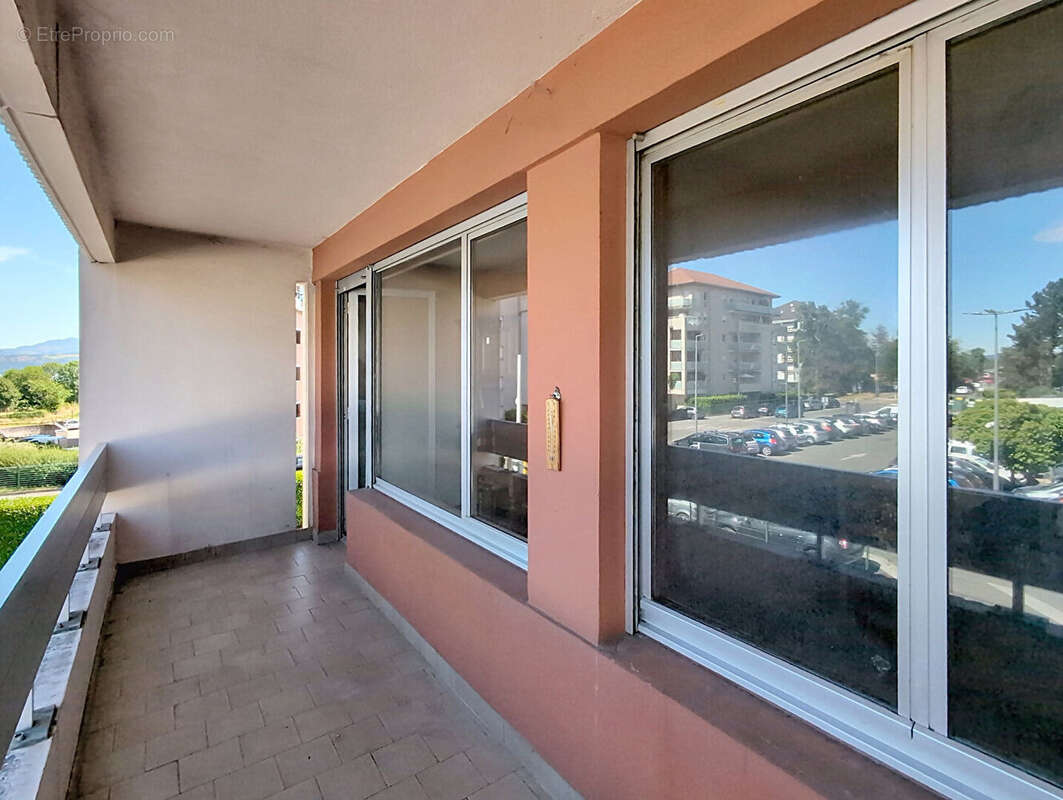 Appartement à LA ROCHE-SUR-FORON