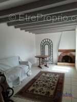 MAISON DE VILLAGE avec 1900m² de terrain!! - photo 4
