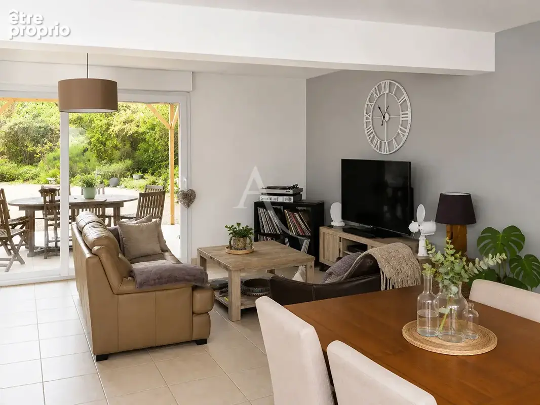 Maison familiale de 140 m² en lisière de forêt à Vouzon - photo 3