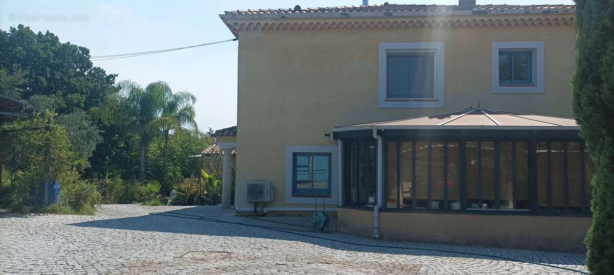 Villa  au calme - photo 4