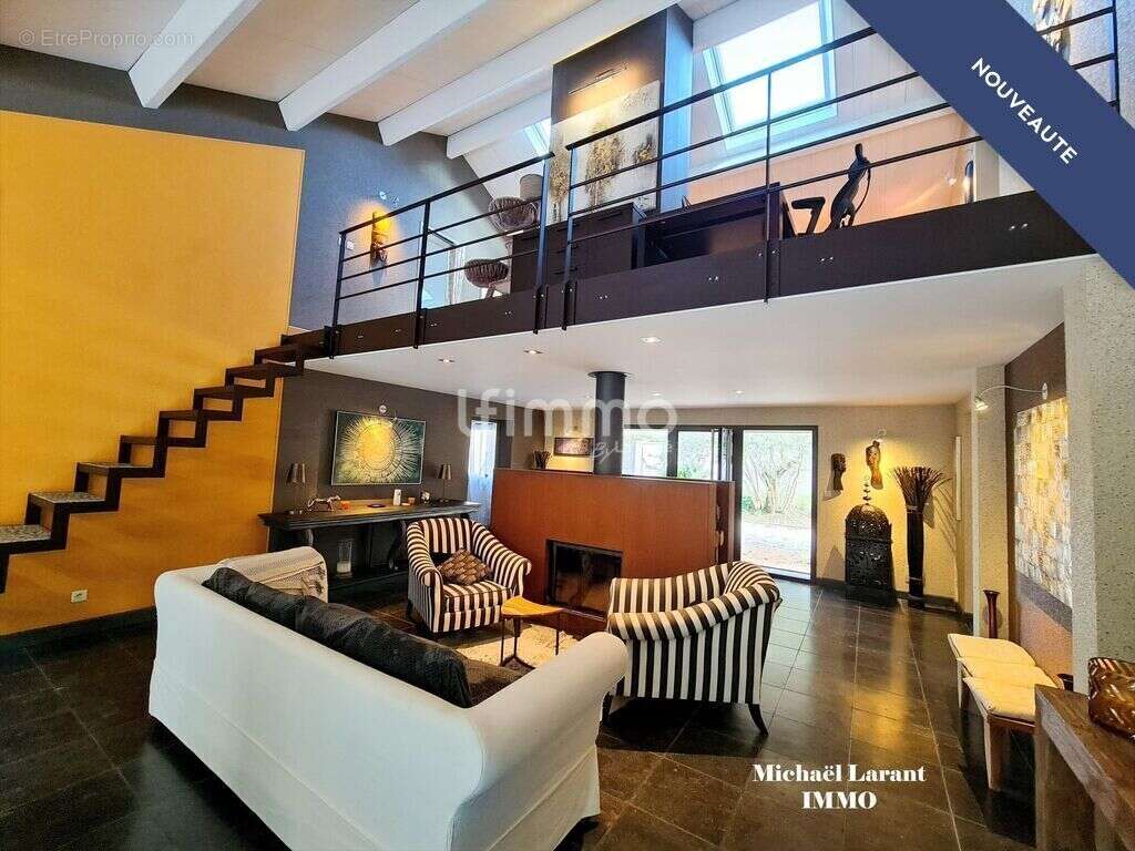 Maison à SAINT-GENEST-D&#039;AMBIERE