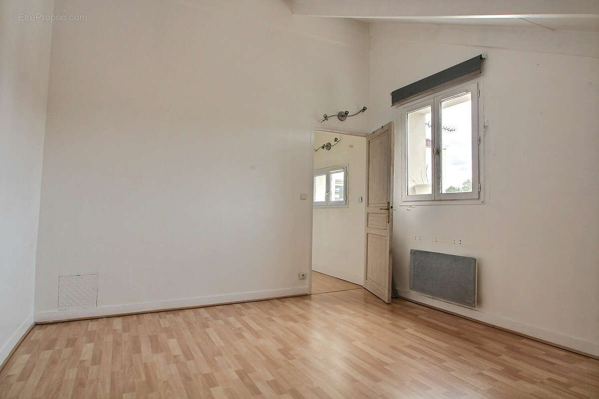 Appartement à NANTERRE