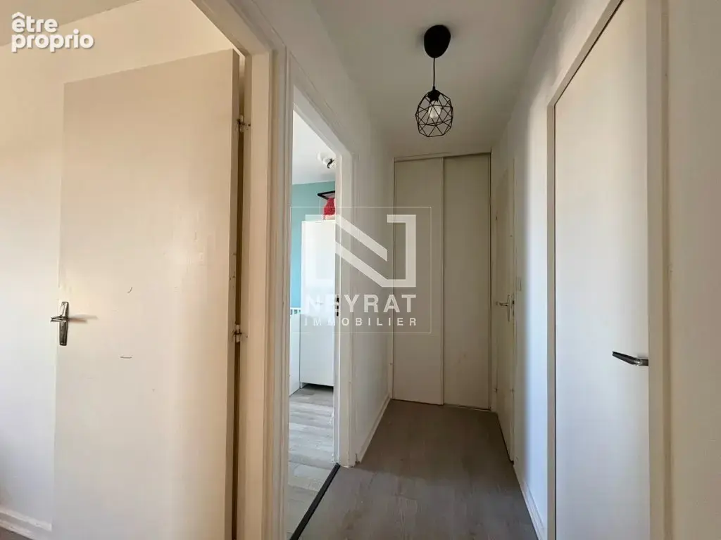 Appartement lumineux avec loggia et vue dégagée - photo 7