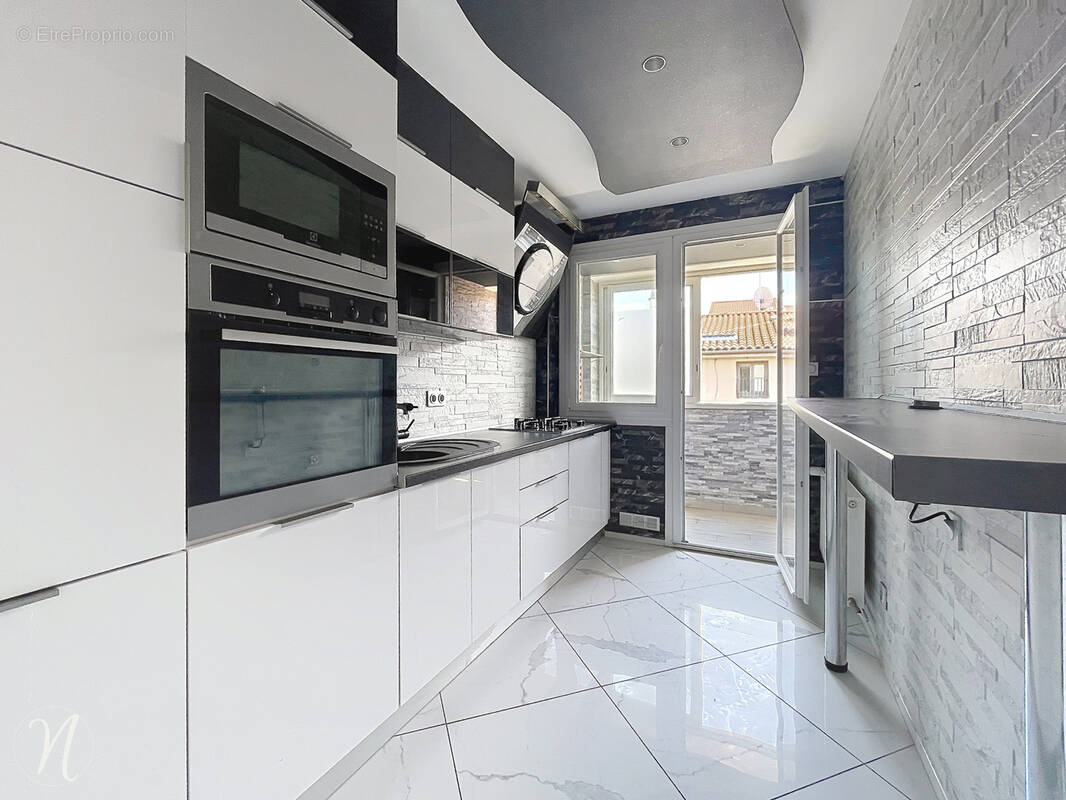 Appartement à SAINT-ETIENNE