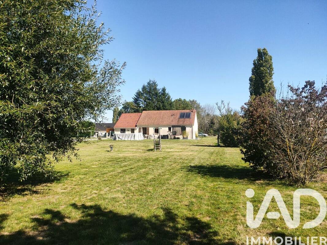 Photo 1 - Maison à LUSIGNY-SUR-BARSE