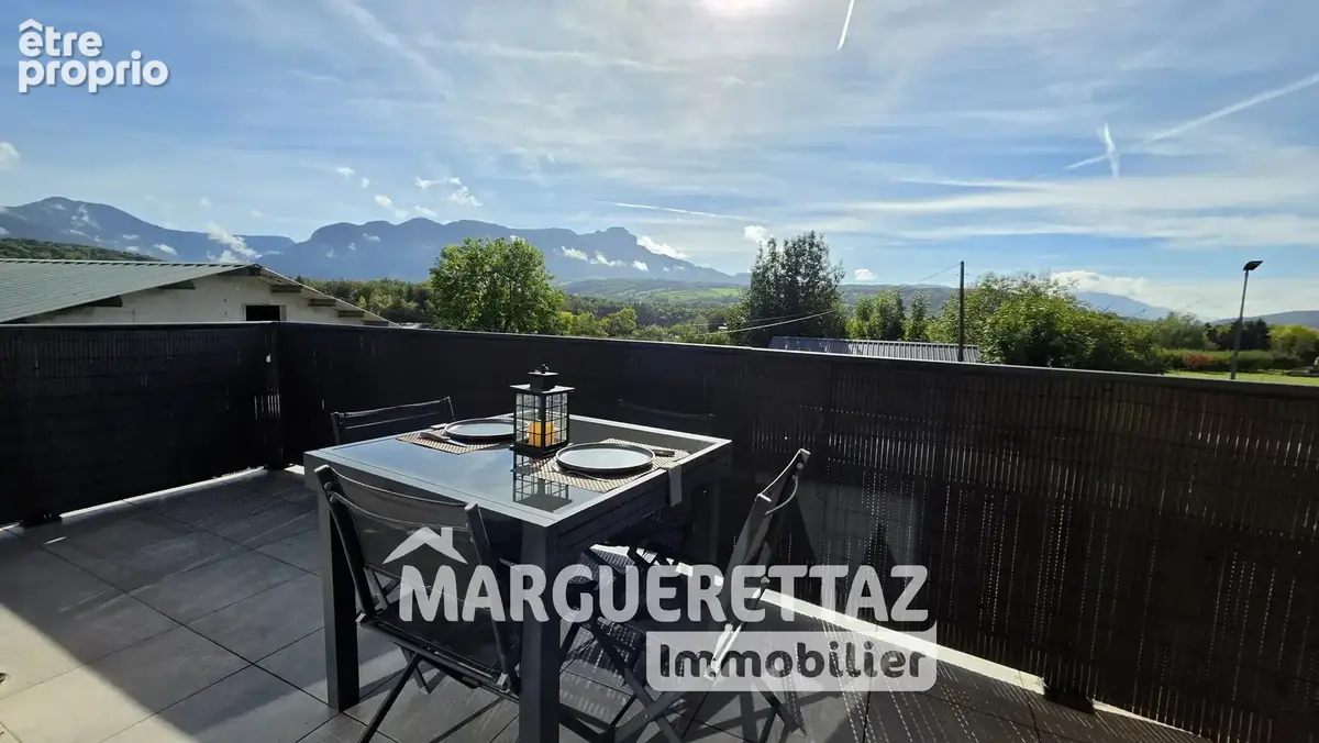 Appartement à GROISY